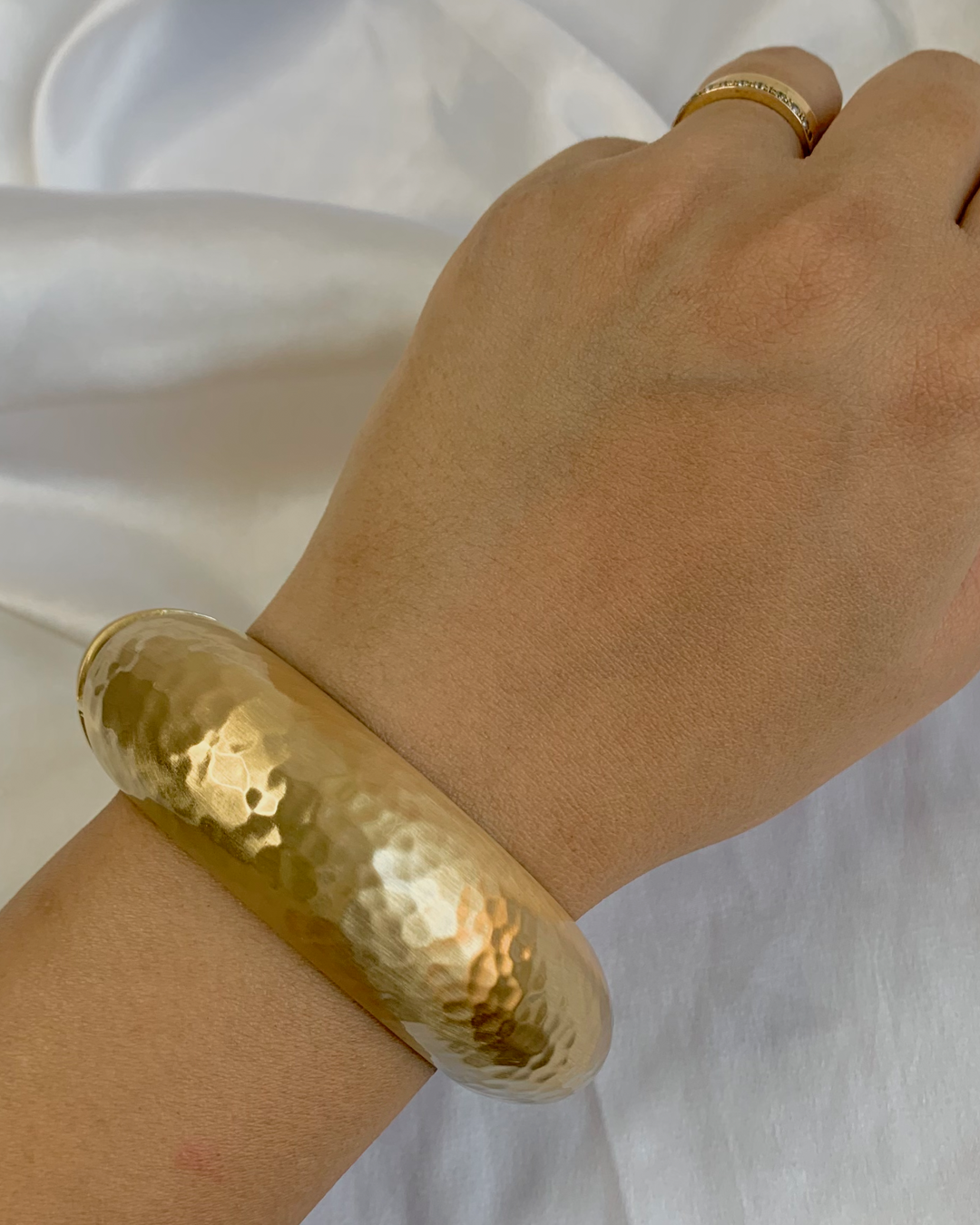 Classic Hammered Bangle