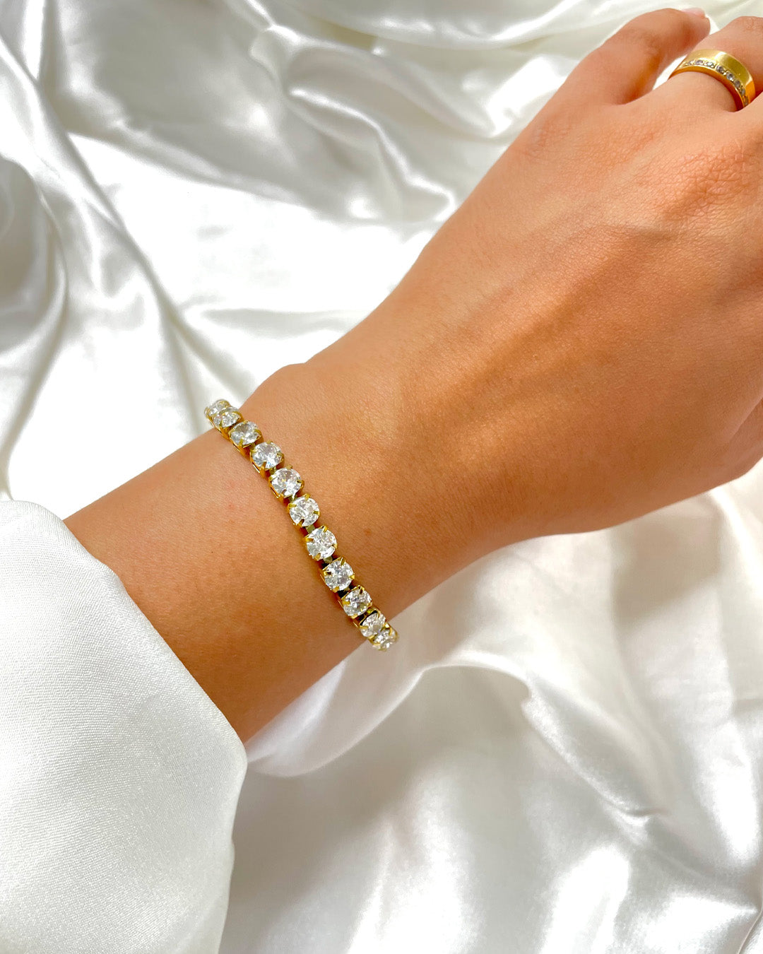 Twinkling Diamond Bracelet