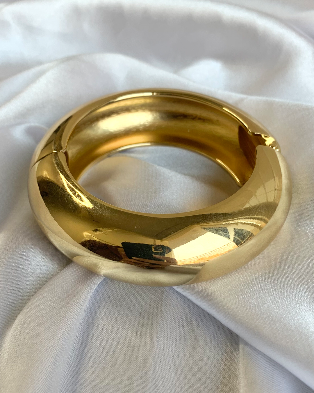 Forever Classic Bangle