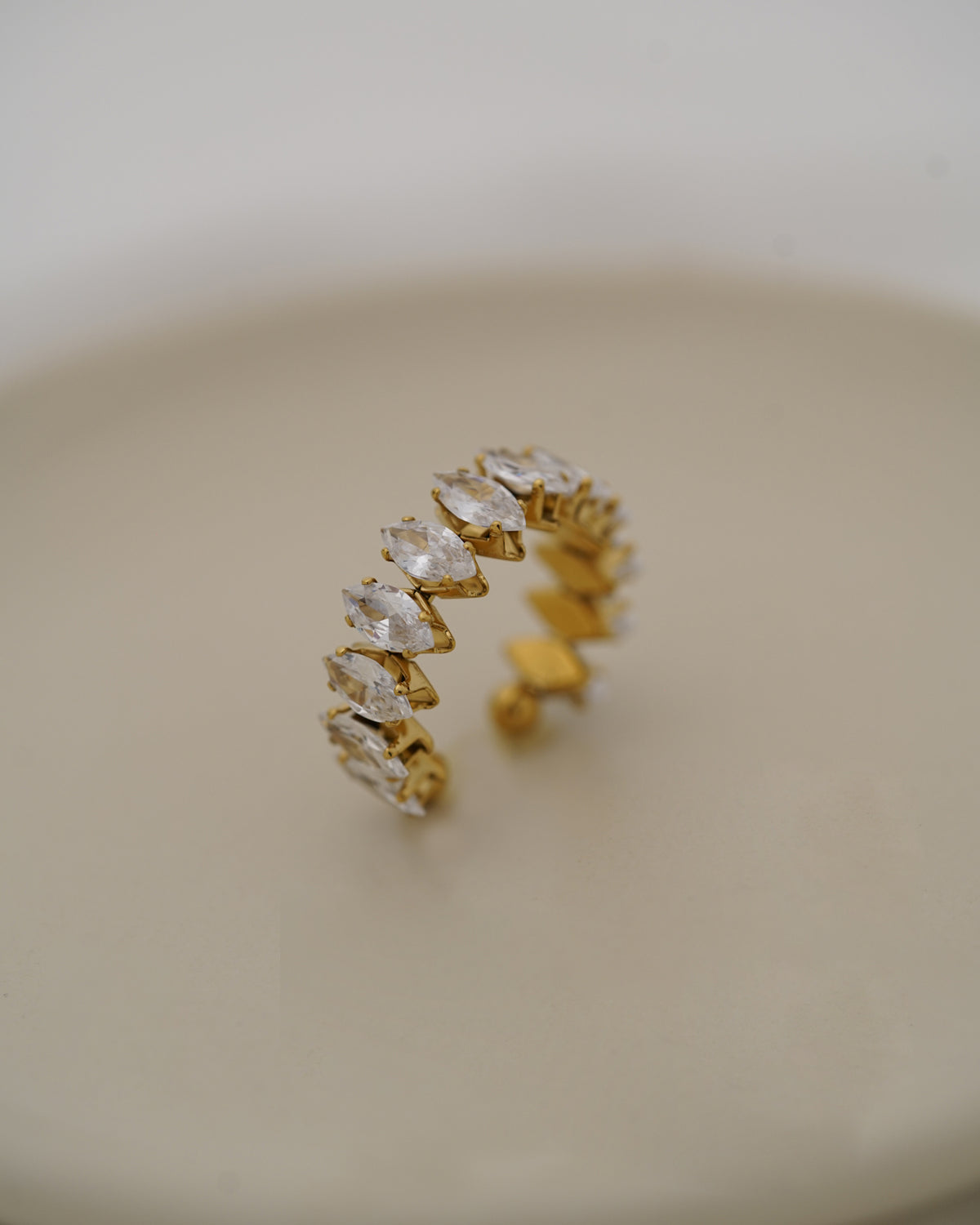 Luxe Arc Ring