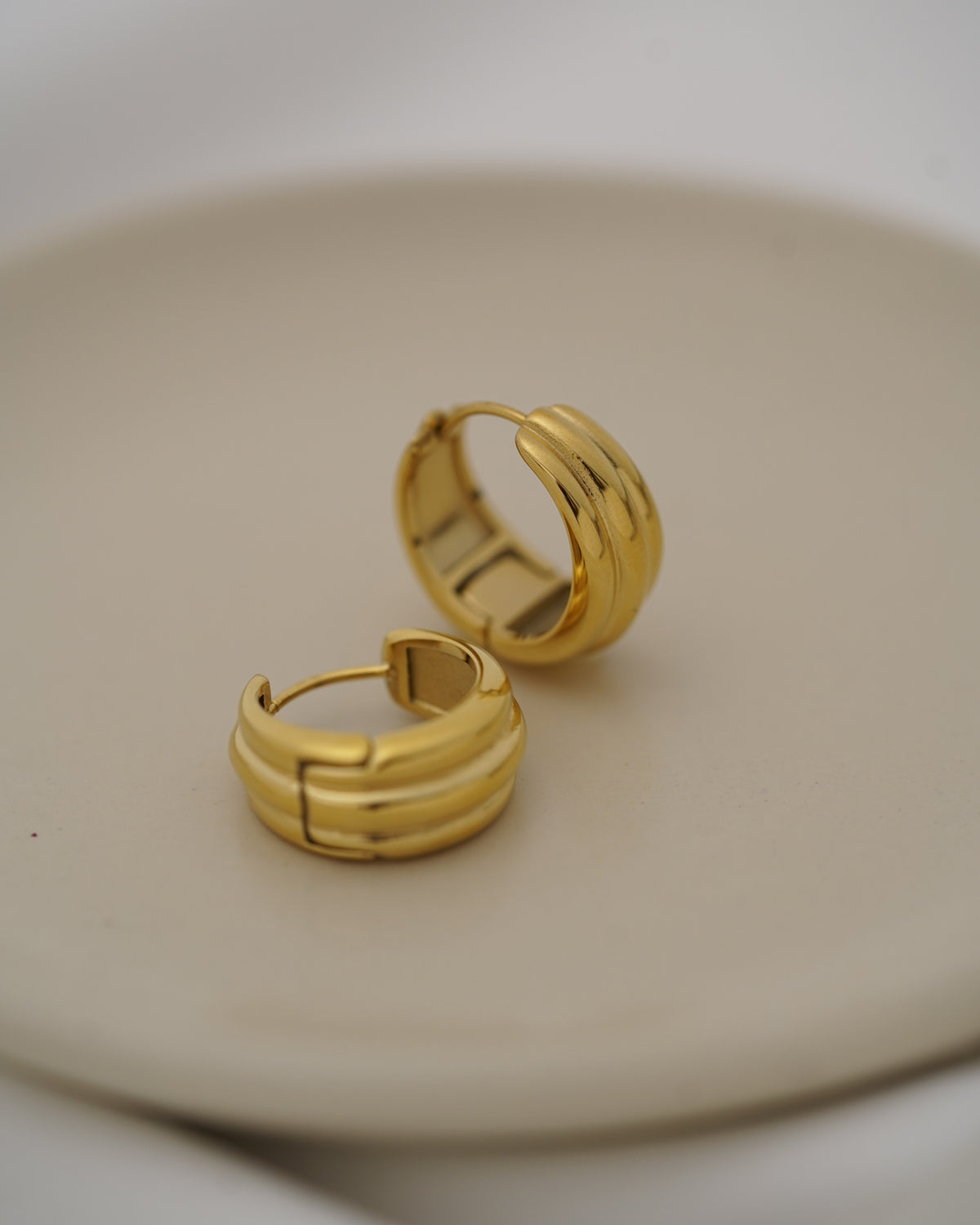 Alia Hoop Earrings