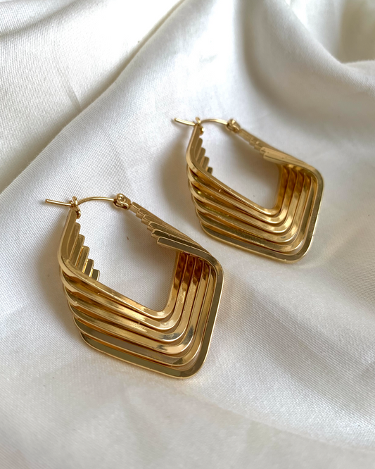 Illusional Elegance Earrings