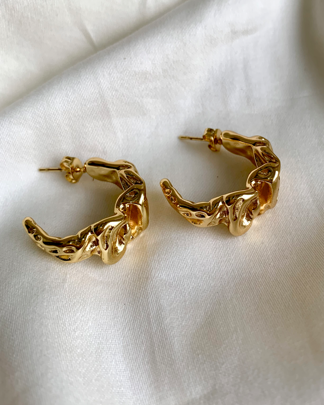 Dune Whisper Hoop Earrings