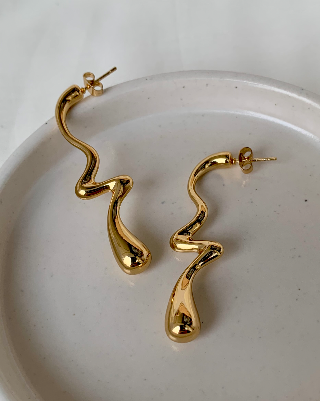 Wavy Droplets Earrings