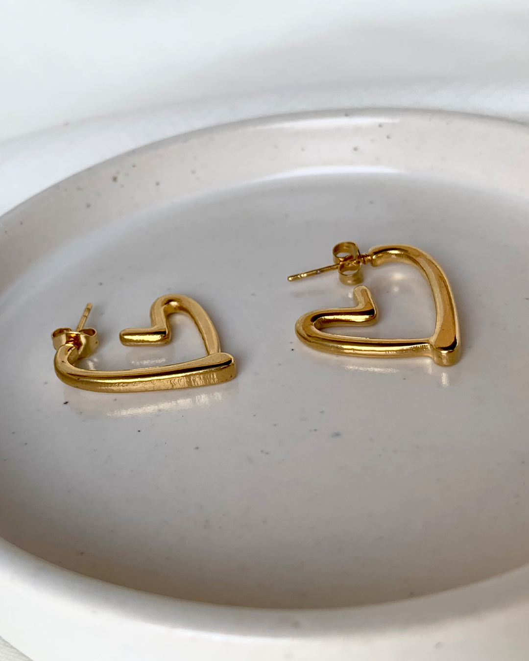 Curvy Hearts Earrings