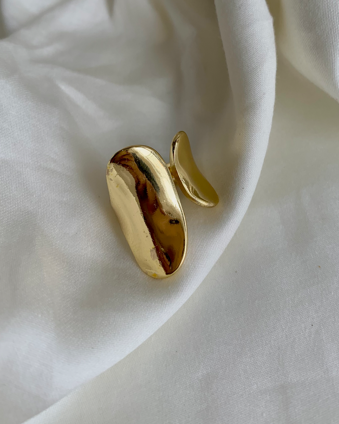 Graceful Curves Ring