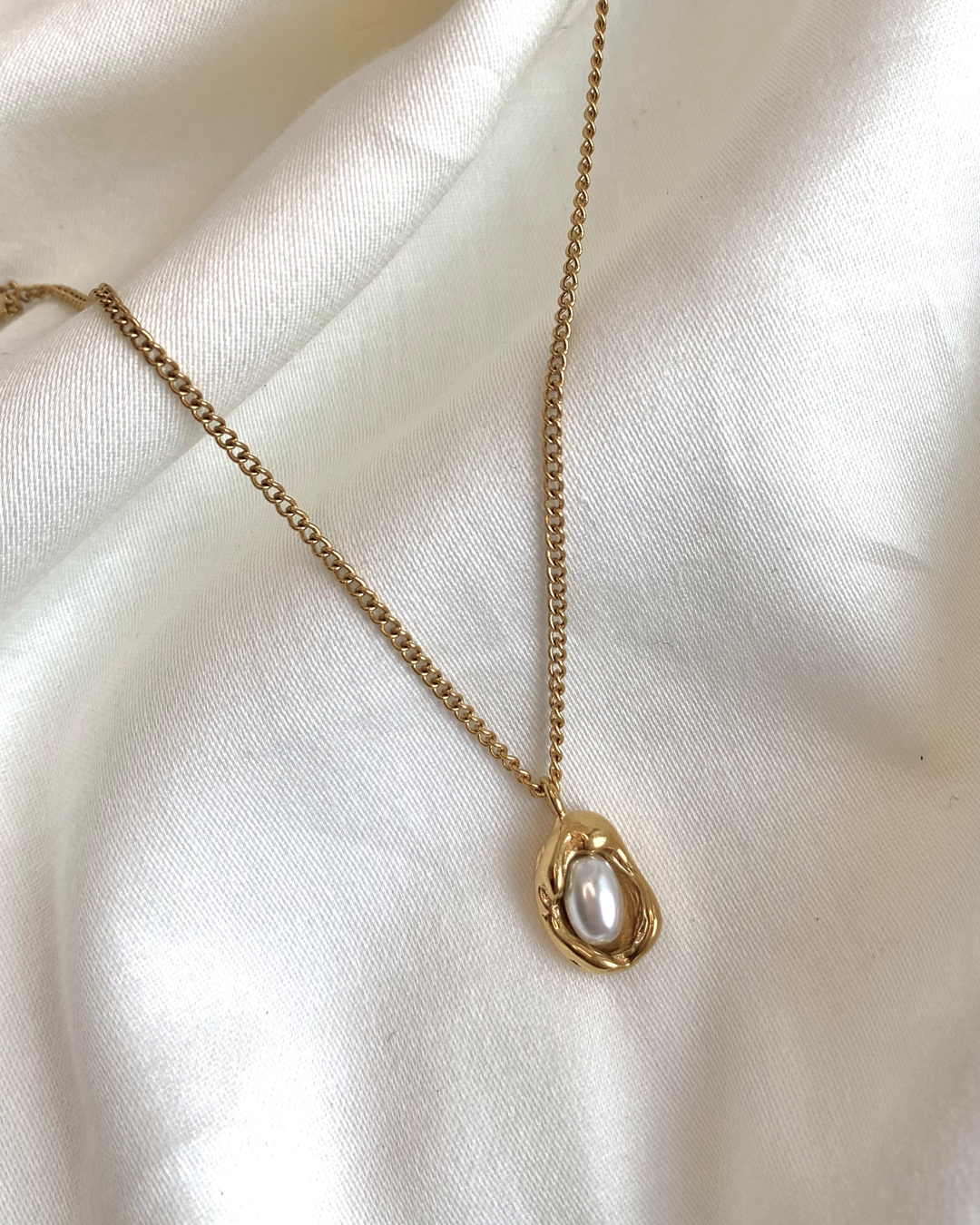 Nova Pearl Pendant
