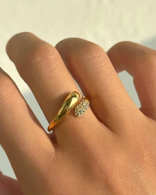 Halo Curve Ring by Core Sensory