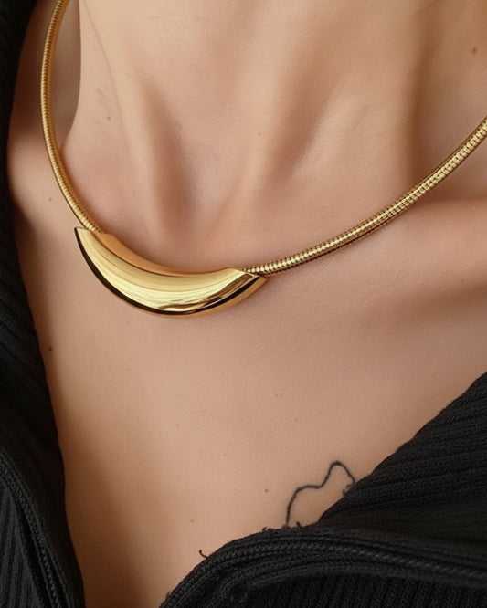 Solene Collar Necklace