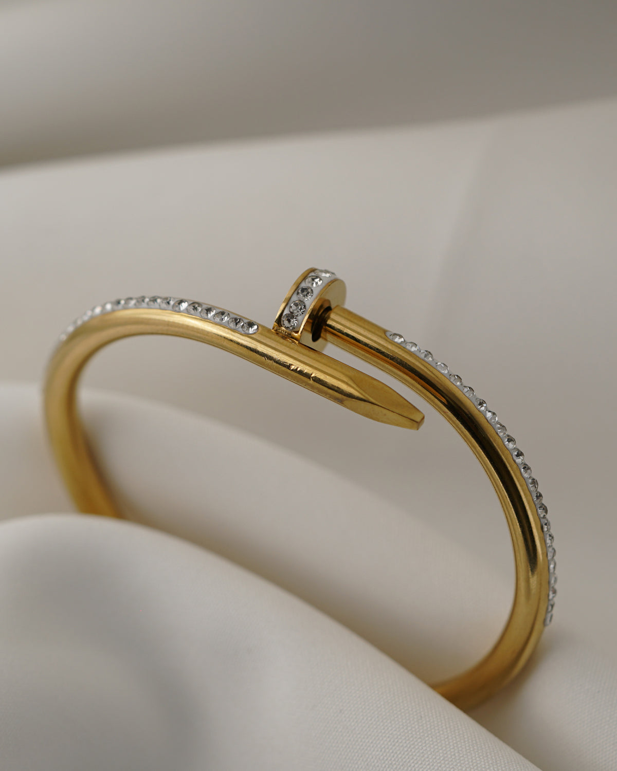 Lumina Nail Bracelet