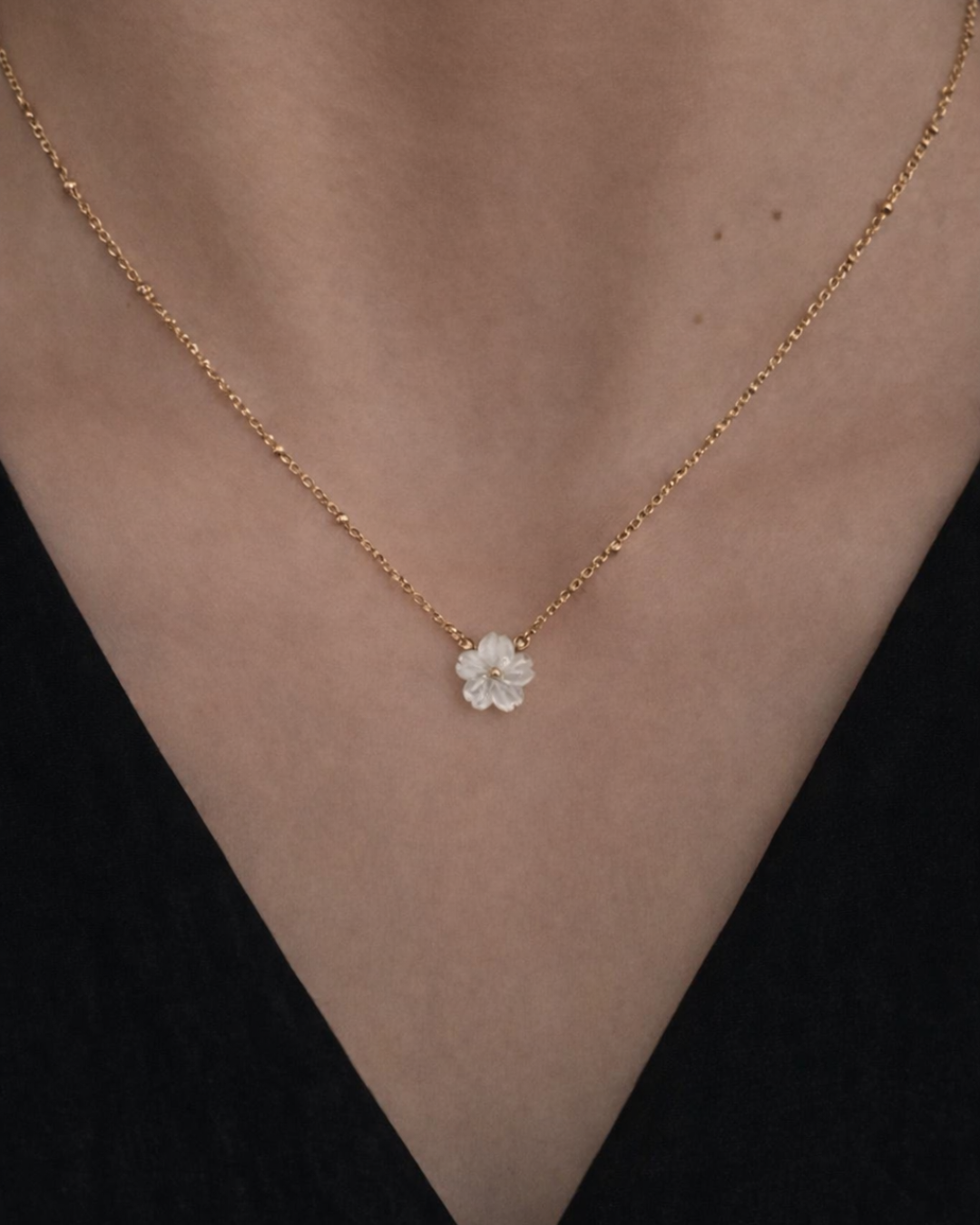 Sweet Daisy Pendant