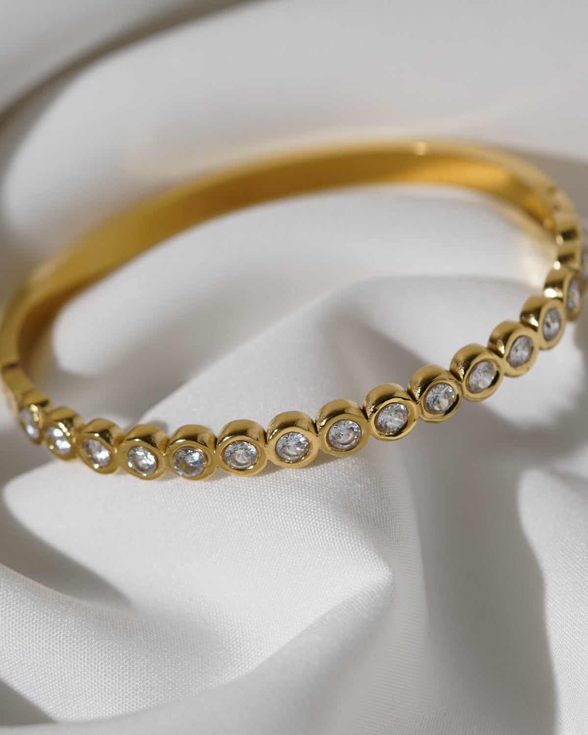 Aura Gold Bracelet