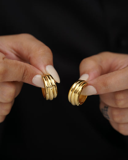 Alia Hoop Earrings