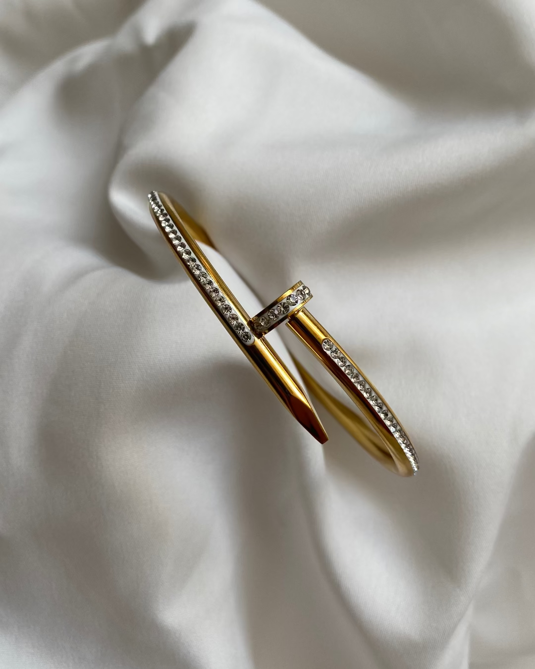 Lumina Nail Bracelet