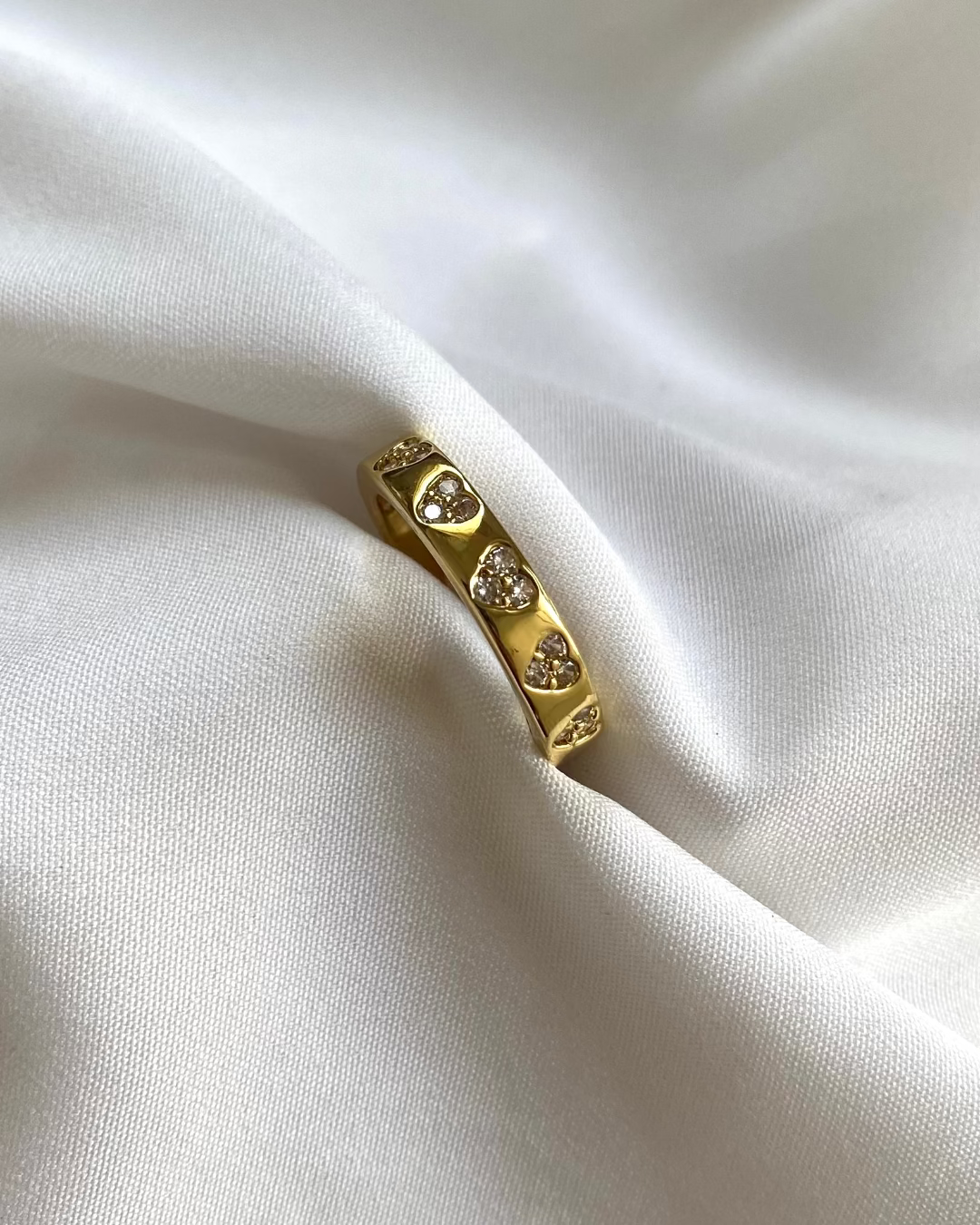 Lovy Dovy Ring