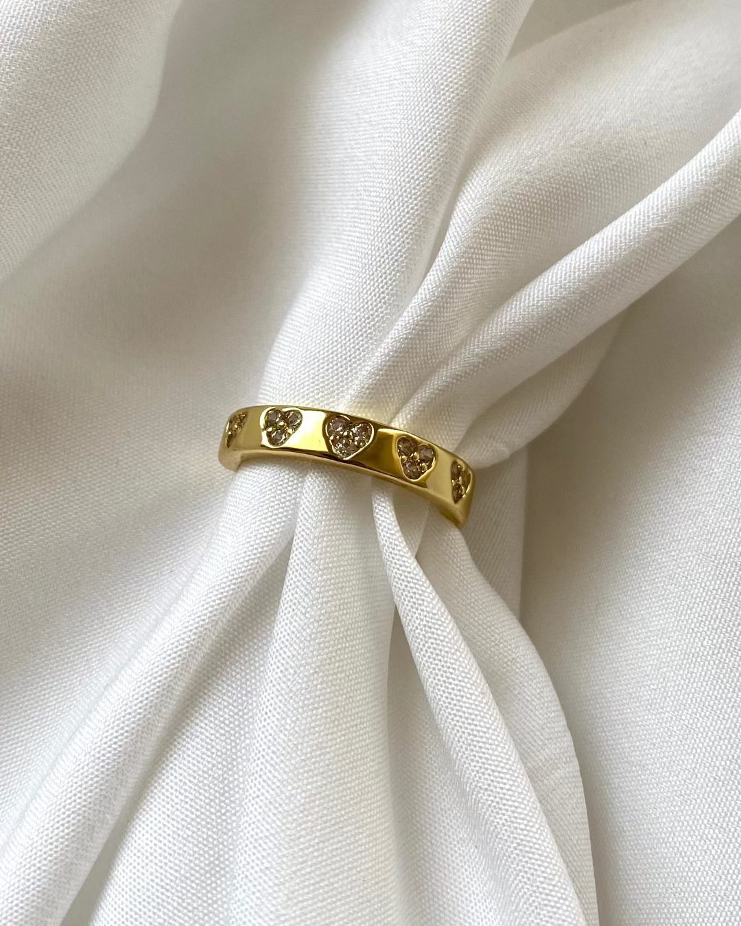 Lovy Dovy Ring