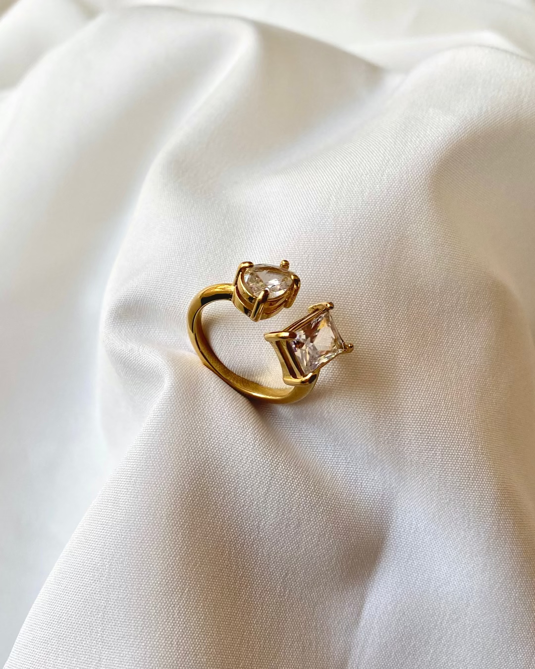 Eva Ring