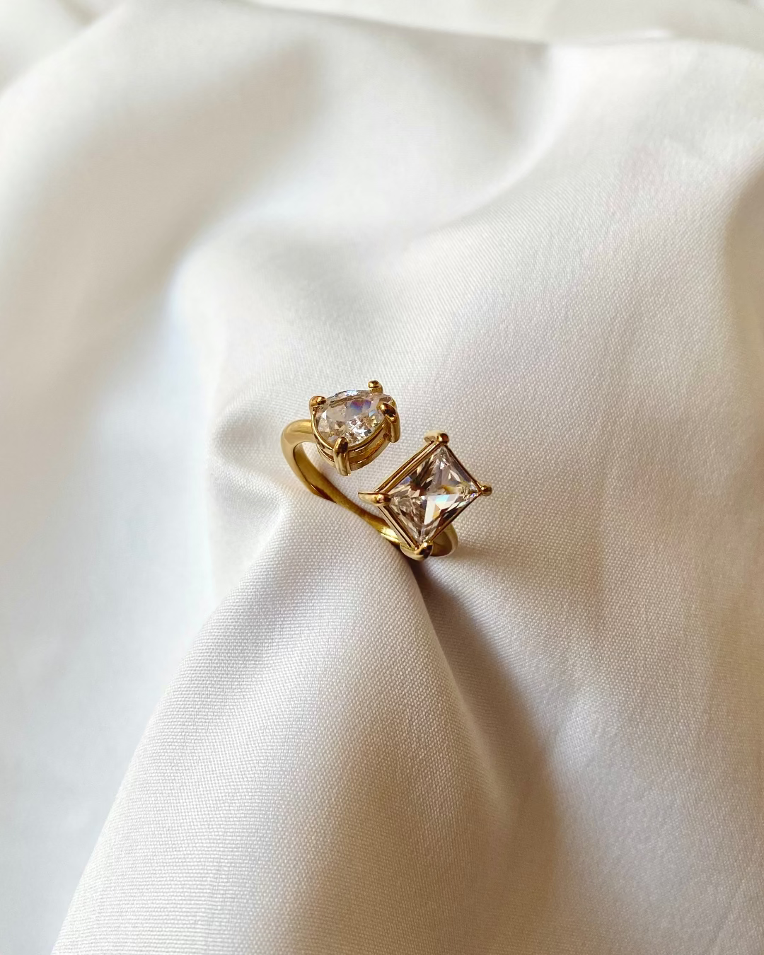 Eva Ring