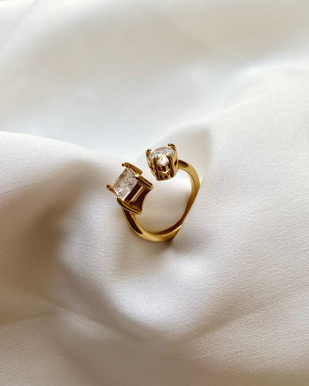 Eva Ring