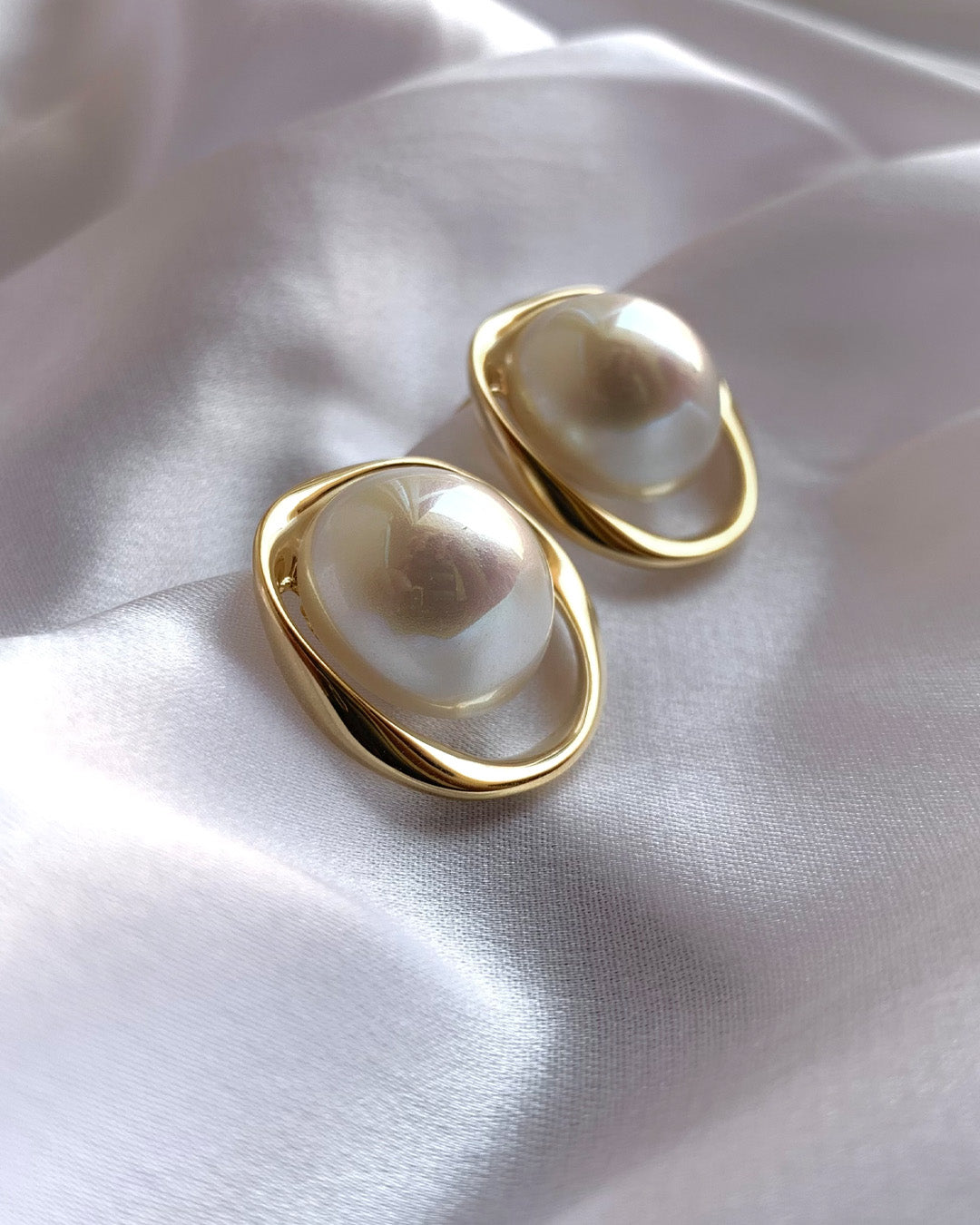Lunar Aura Earrings