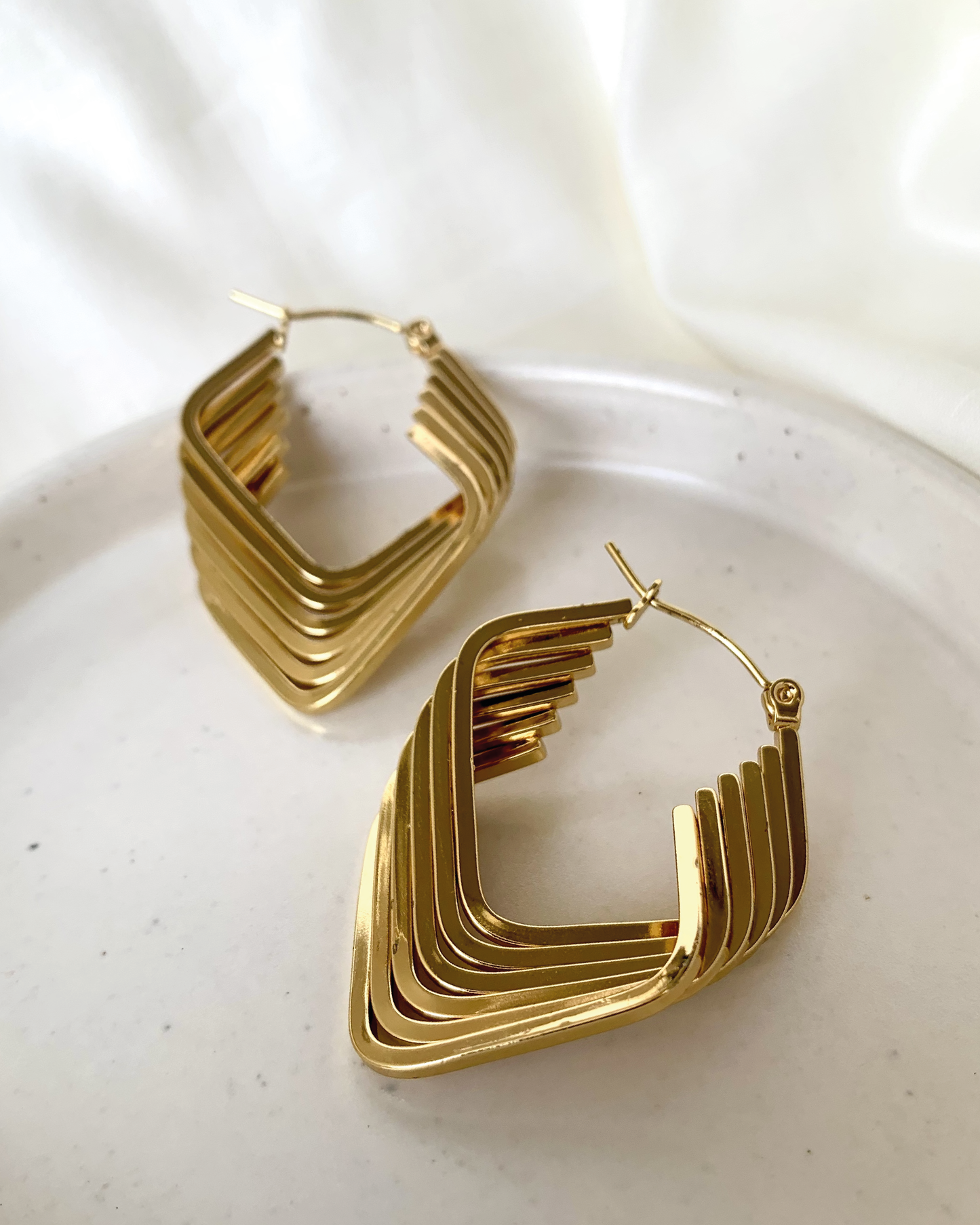 Illusional Elegance Earrings